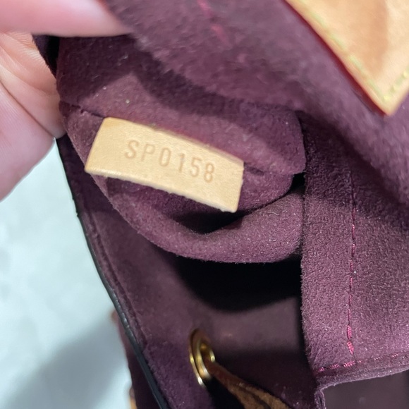 Louis Vuitton brown monogram montsouris backpack in used condition. - Picture 7 of 9